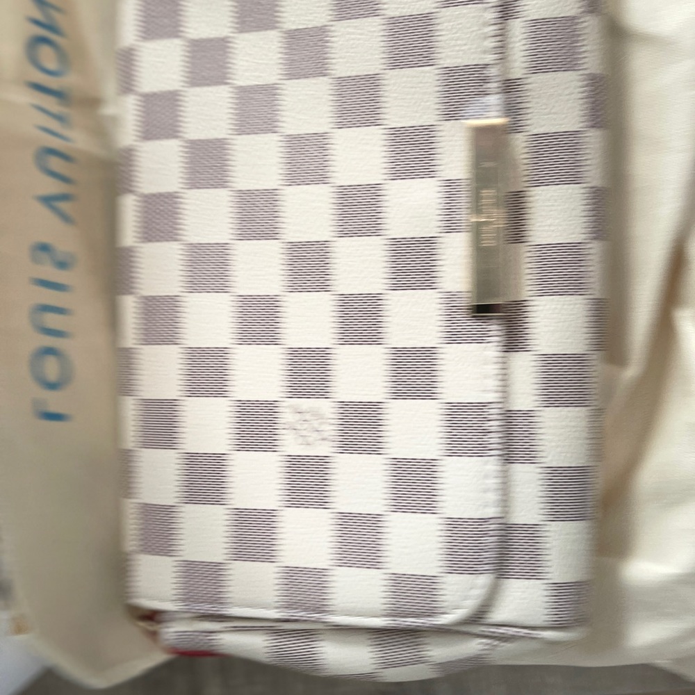 Checked chain purse - NOT AN AUTHENTIC LV